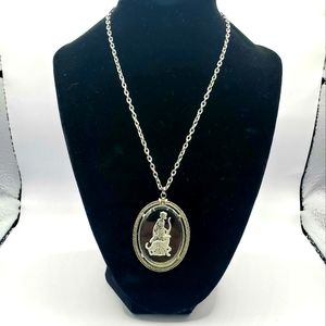 Avon Vintage Necklace